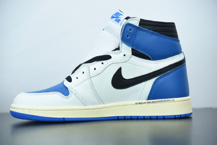 Travis Scott x Air Jordan 1 DH3227-105