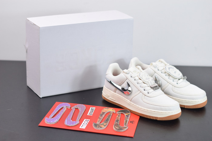 Travis Scott x Air Force 1 AQ4211-101