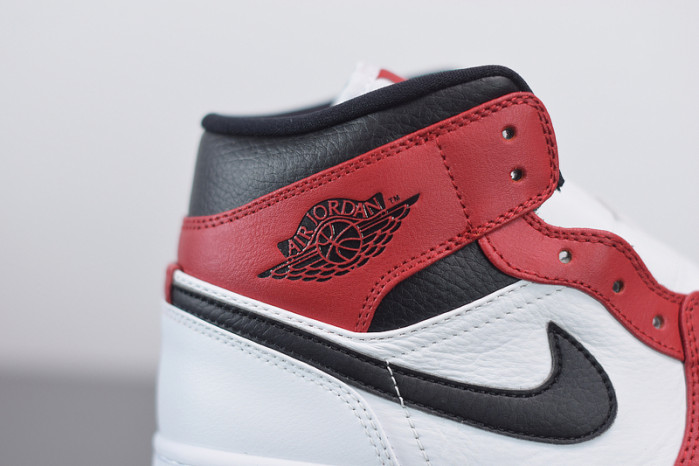 Jordan 1 Mid Chicago 554724-173