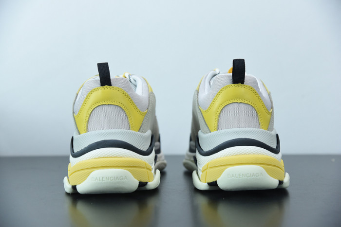 BALCIA Triple S Sneaker