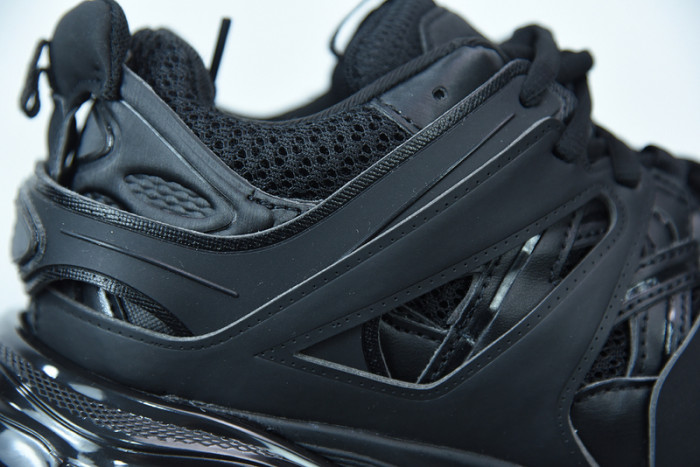 BALCIA Track SNEAKER