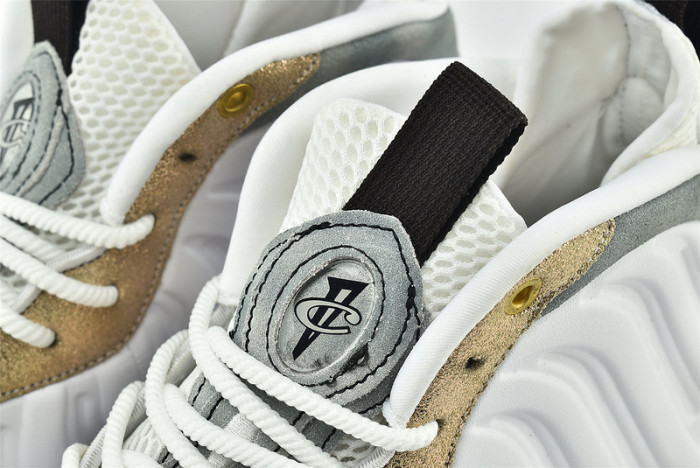 Nike Wmns Air Foamposite One "Summit White" AA3963-101