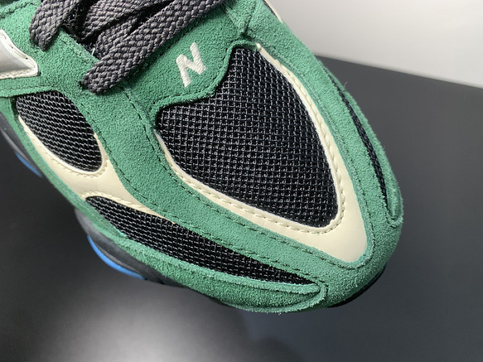 New Balance 9060 Team Forest Green U9060VRA