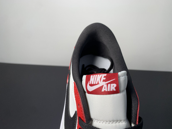 AIR JORDAN 1 RETRO LOW CHICAGO (2016) 705329-600