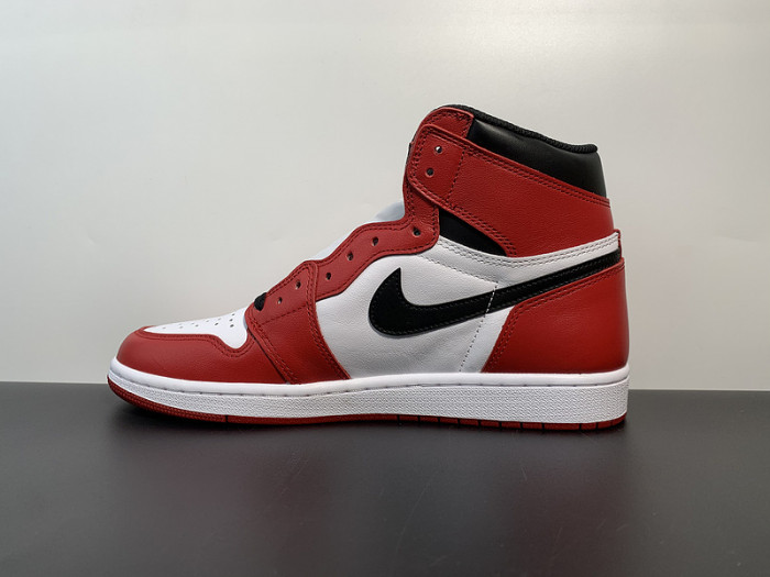 AIR JORDAN 1 RETOR HIGH OG CHICAGO RED 555088-101
