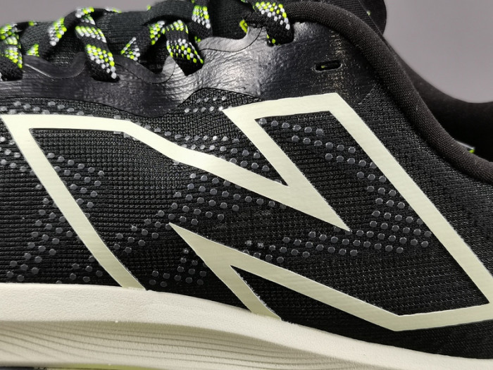 new balance fuelcell S*percomp trainer v2 black mrcxbk3