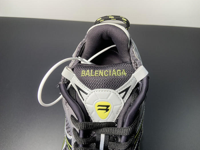 BALCIA RUNNER SNEAKER