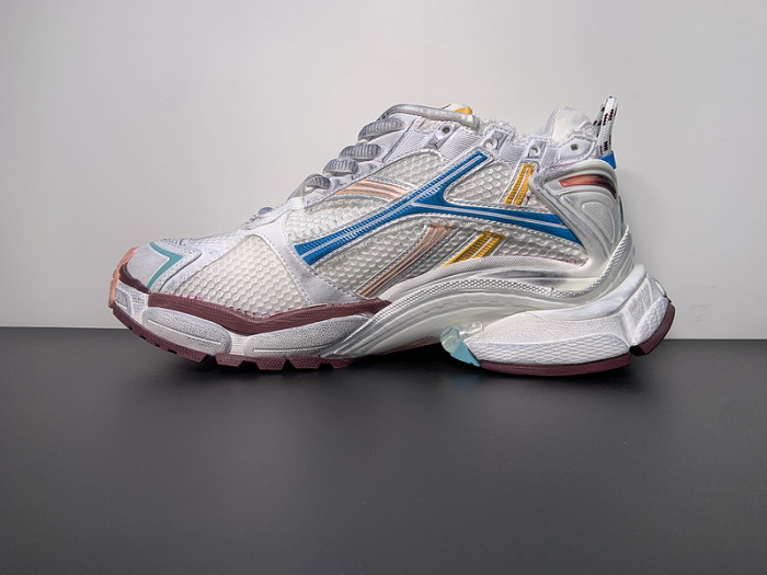 BALCIA RUNNER SNEAKER