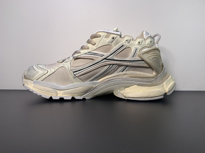 BALCIA RUNNER SNEAKER