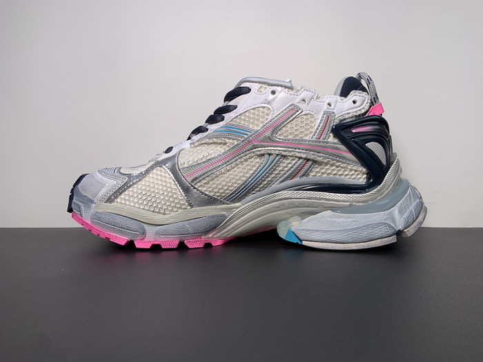 BALCIA RUNNER SNEAKER