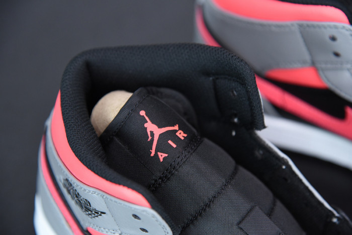 Air Jordan 1 Mid “Pink Shadow” 554724-059