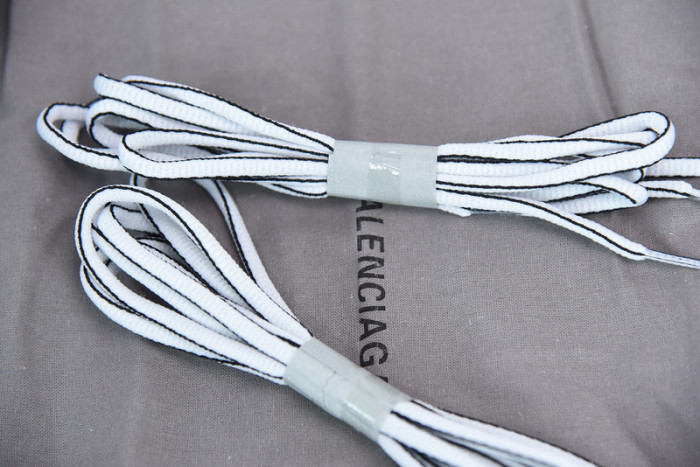 BALCIA Track SNEAKER