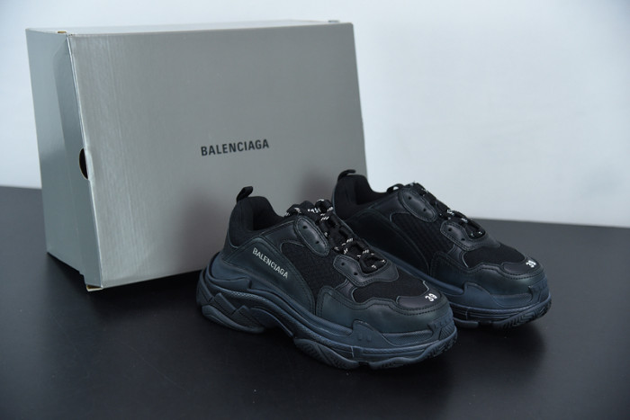 BALCIA Triple S Sneaker