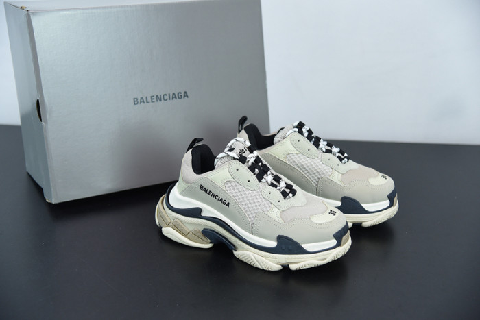 BALCIA Triple S Sneaker