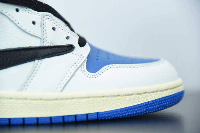 Travis Scott x Air Jordan 1 DH3227-105