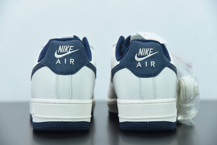 Nike Air Force 1 Low