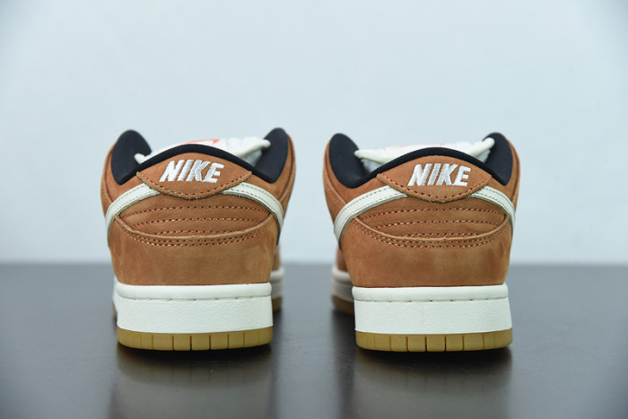 Nike Dunk Low " Wheat " DH1319-200