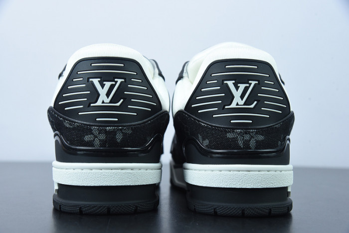 LUSV SNEAKERS