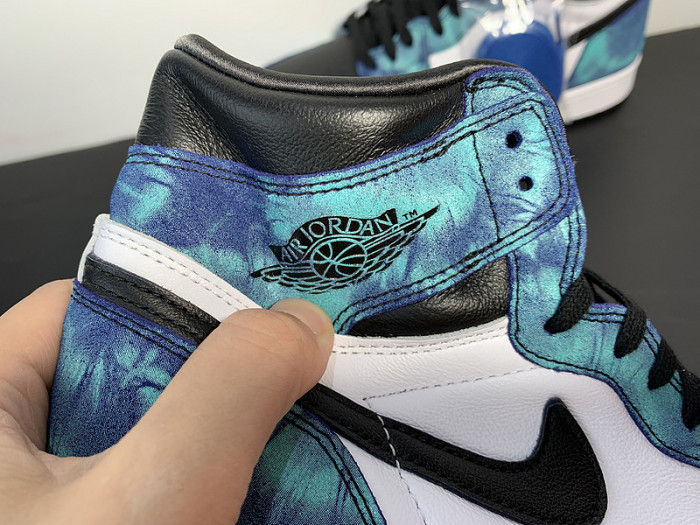 (WMNS) Air Jordan 1 Retro High OG 