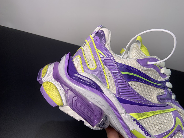 BALCIA RUNNER SNEAKER