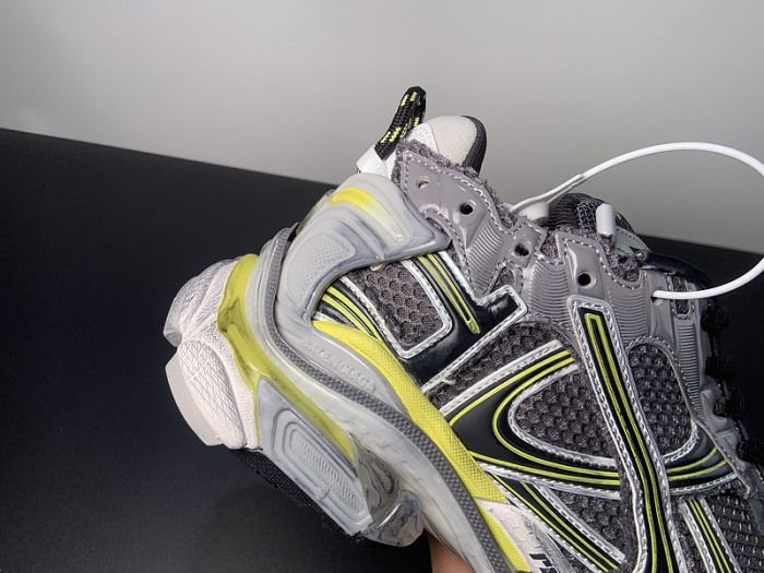 BALCIA RUNNER SNEAKER