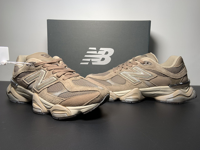 New Balance 9060 Mushroom Men