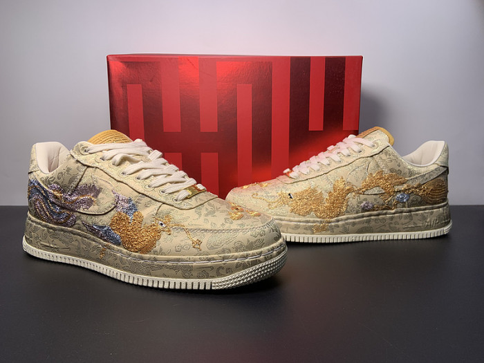 NIKE AIR FORCE 1 LOW 07 