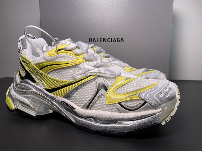 BALCIA RUNNER SNEAKER