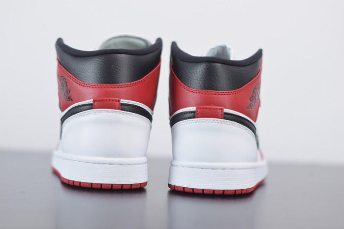 Jordan 1 Mid Chicago 554724-173