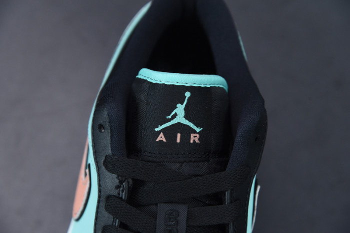 Air Jordan 1 Low SE “Tropical Twist” CK3022-301