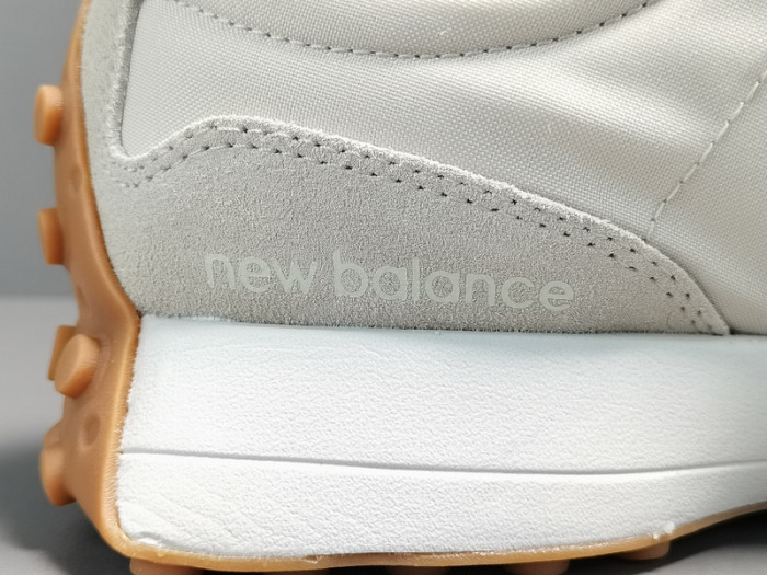 New Balance 327 Timberwolf Nightwatch Green MS327HR1