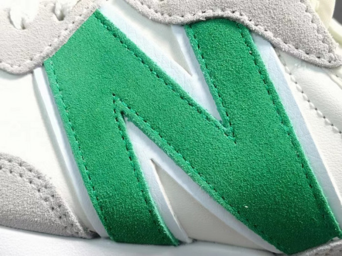 (WMNS) New Balance 327 