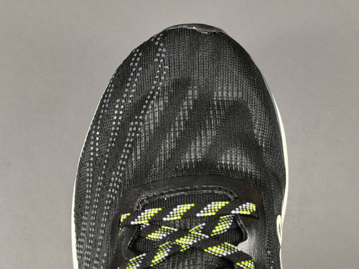 new balance fuelcell S*percomp trainer v2 black mrcxbk3