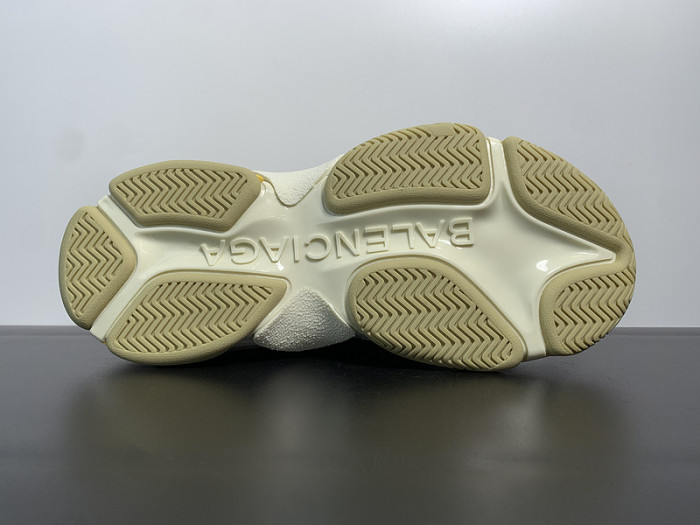 BALCIA TRIPLE S SNEAKER