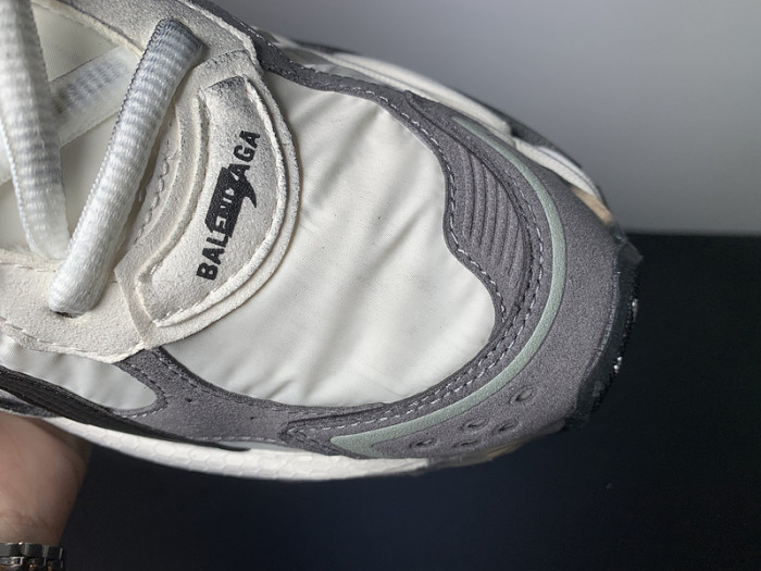 BALCIA RUNNER SNEAKER