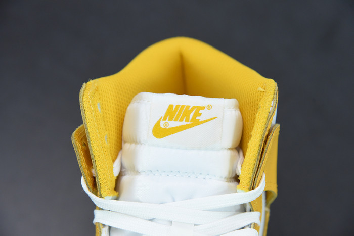 Nike Dunk High Dark Sulfur DD1869-106