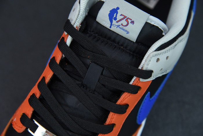 Nike Dunk Low EMB NBA 75th Anniversary Knicks DD3363-002