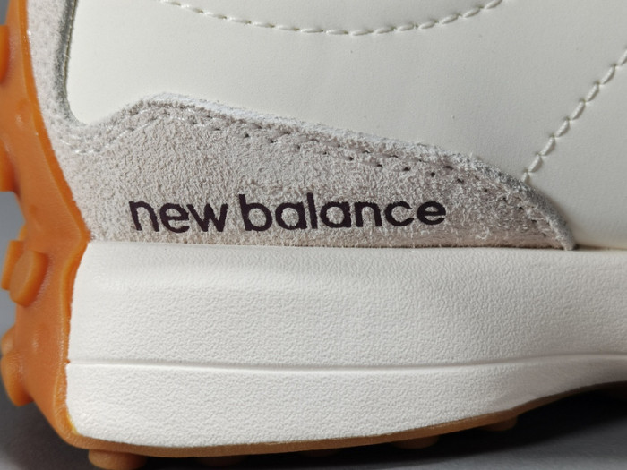 New Balance 327 Moonbeam Classic Burgundy WS327KA