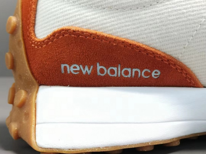 New Balance Wmns 327 