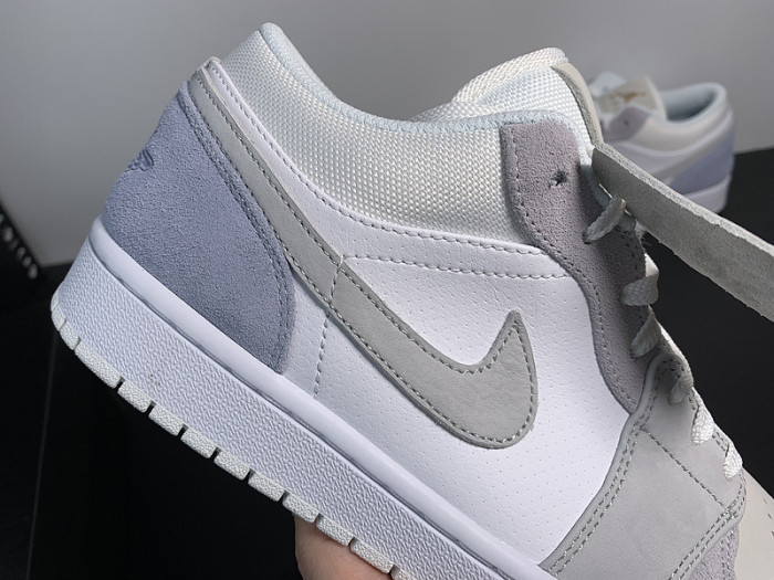 Air Jordan 1 Low "Paris" CV3043-100