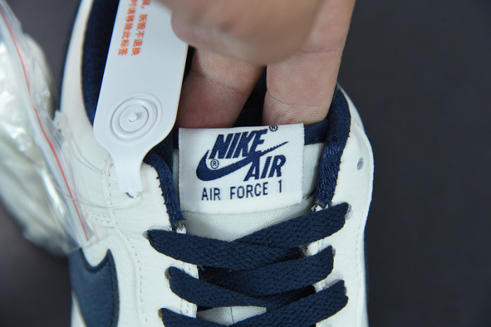 Nike Air Force 1 Low