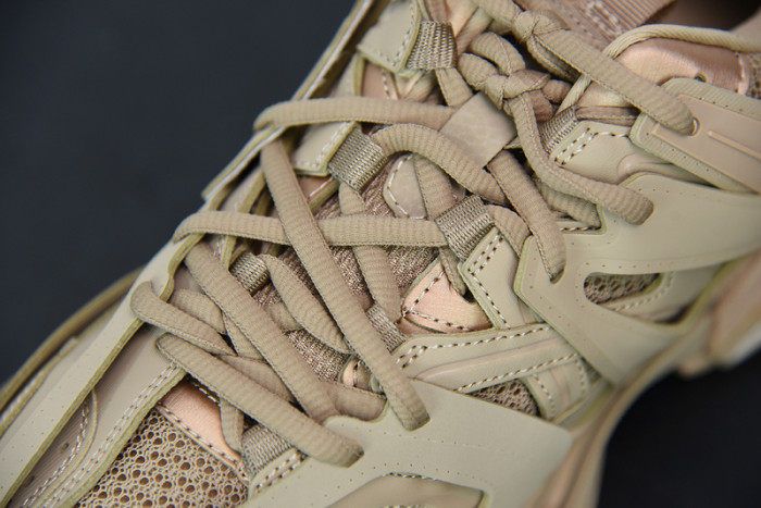 BALCIA Track SNEAKER