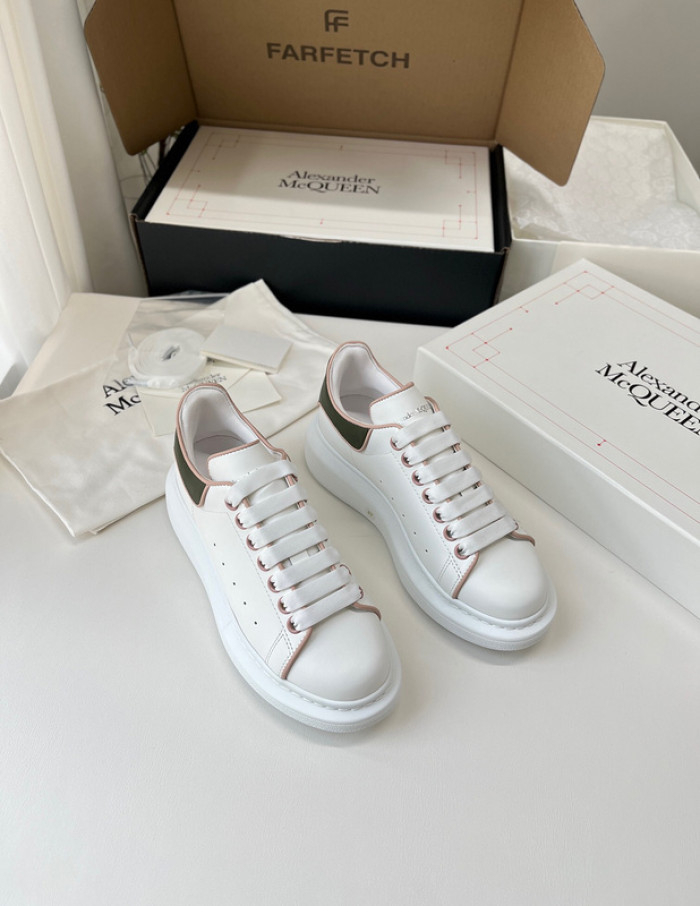 ALEXMQ Sneakers