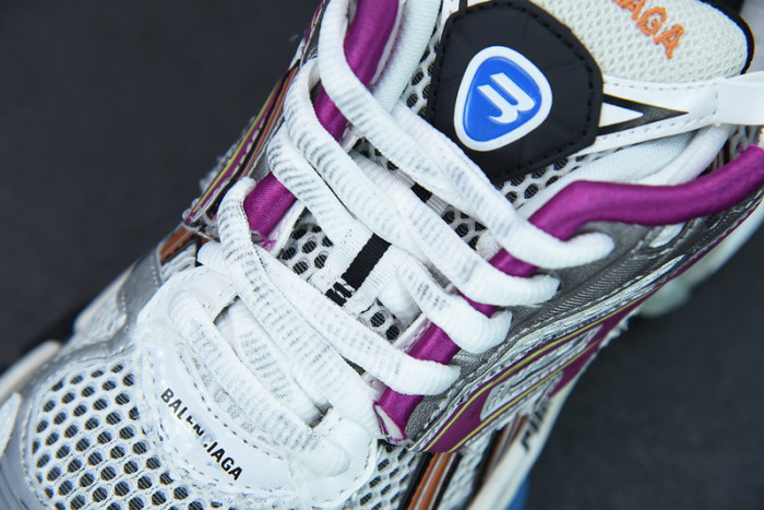 BALCIA RUNNER SNEAKER