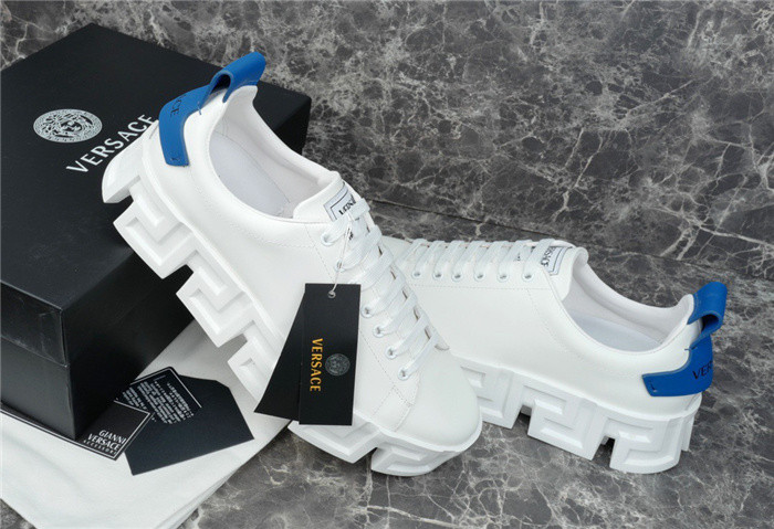 VRCE Sneaker