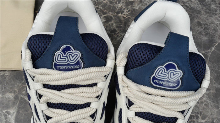 LUSV SNEAKERS
