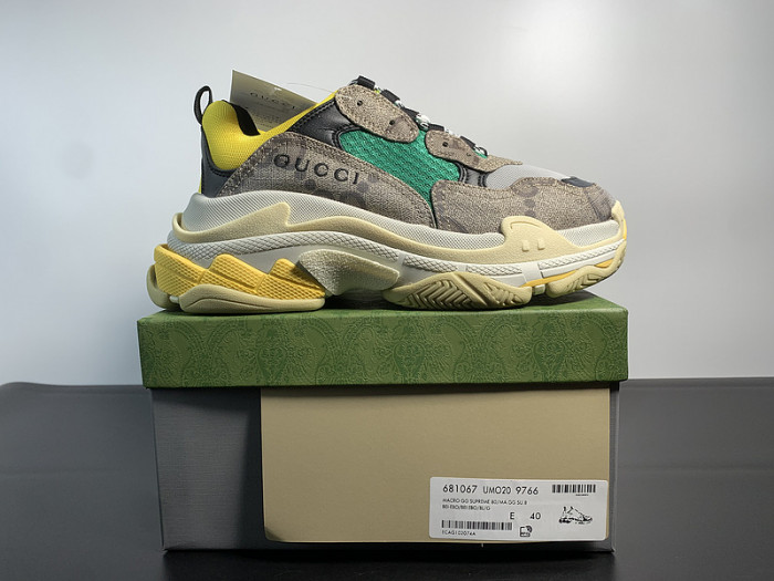 BALCIA TRIPLE S SNEAKER