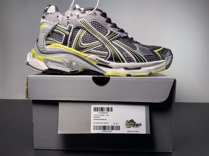 BALCIA RUNNER SNEAKER