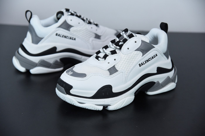 BALCIA Triple S Sneaker