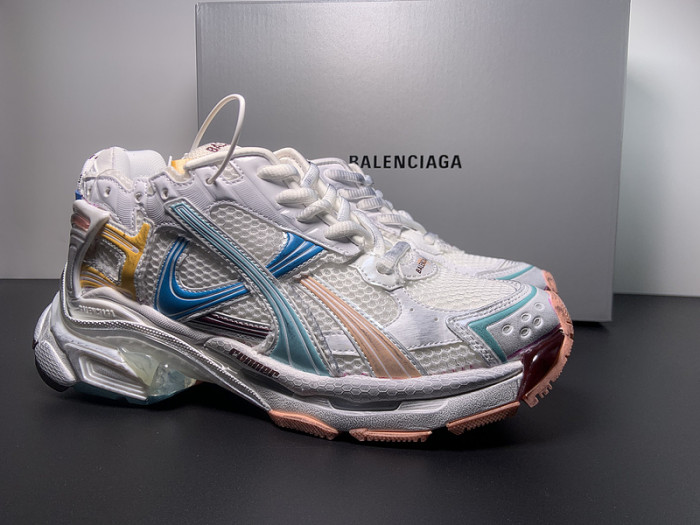 BALCIA RUNNER SNEAKER